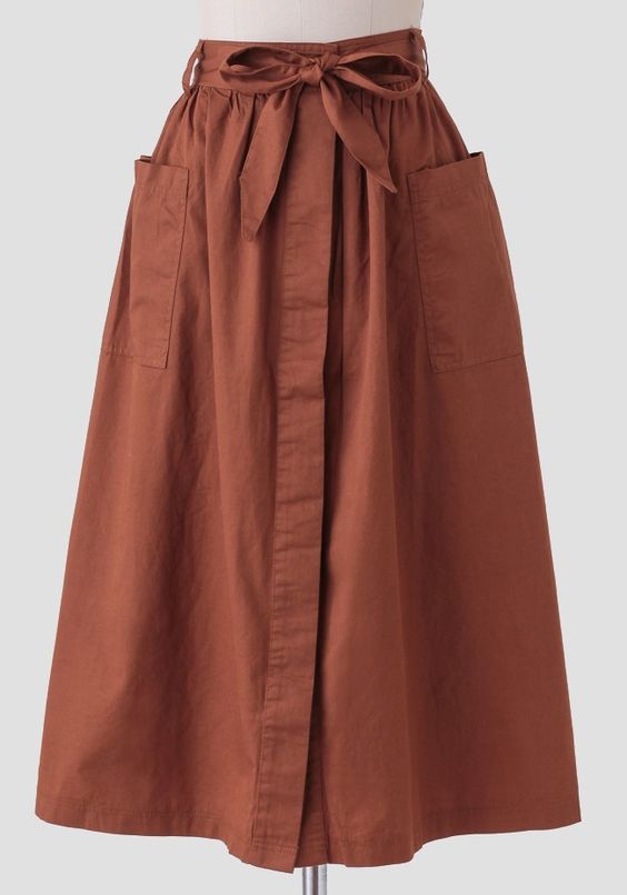 Donación de Faldas y vestidos Image