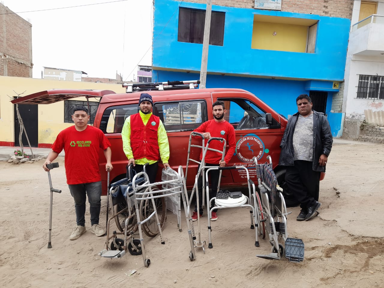 Tu apoyo y contribución benefician a muchos Recicla con Traperos de Emaus Peru